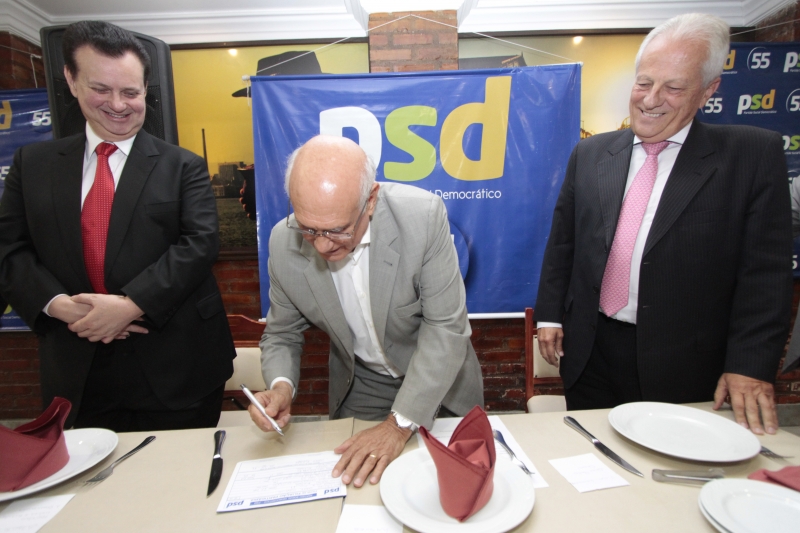 Kassab (e) e Cairoli (d) referendaram ingresso de Lasier no partido