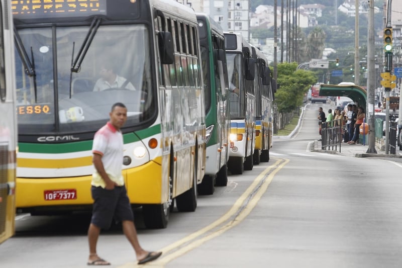 Fora do horário de pico, ônibus na Capital vão circular de hora em hora