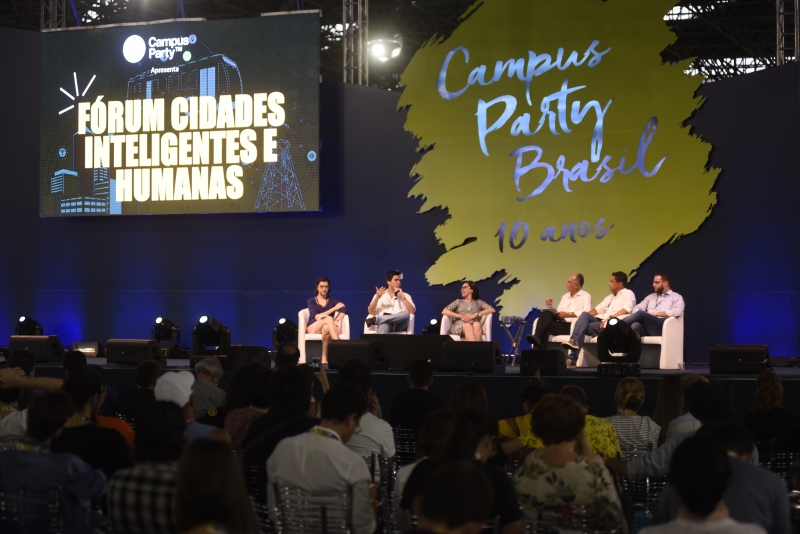 Os cidadãos podem ser protagonistas ajudando a identificar as vocações de suas cidades, diz Schneider