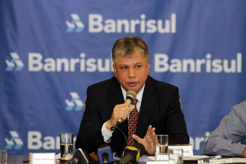  "Onde vai encontrar esta oferta?", provoca o presidente do Banrisul, sobre taxa