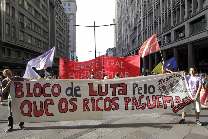 Porto Alegre teve, nesta quinta-feira, primeiro protesto contra aumento