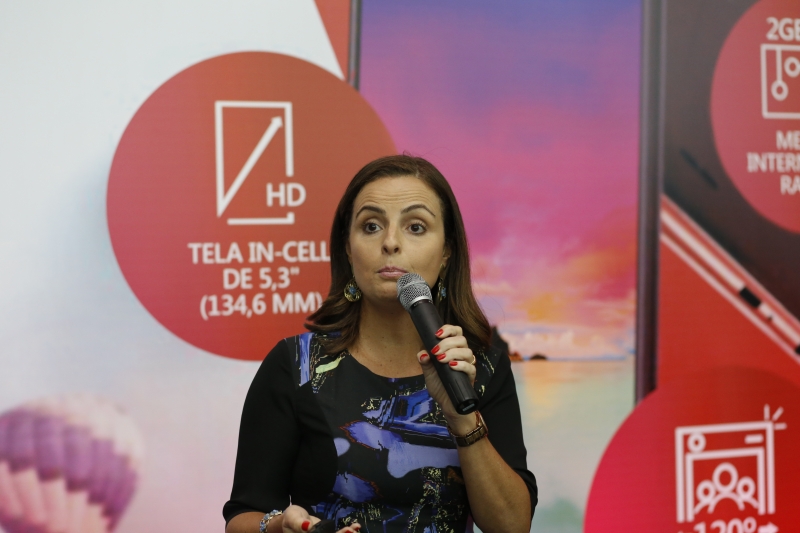 Cinthia afirma que gaúchos são atraentes pois estão cada vez mais interessados em tecnologia