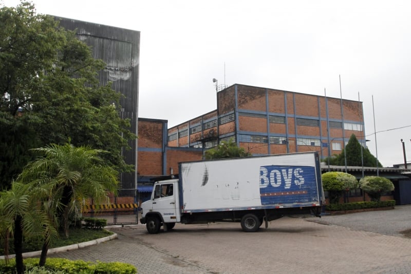 Fim de semana foi de movimentação de caminhões para a retirada dos insumos 