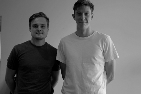 Os ingleses Max e Samuel s&atilde;o os cofundadores da ferramenta Hermit Offices