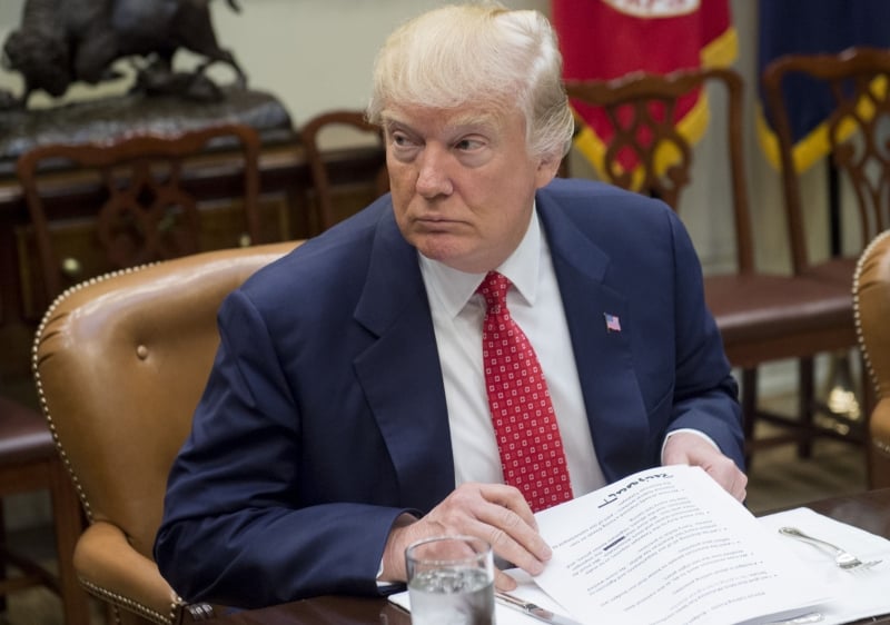 Trump é o primeiro presidente nos últimos 40 anos a ter índice de aprovação abaixo dos 50%