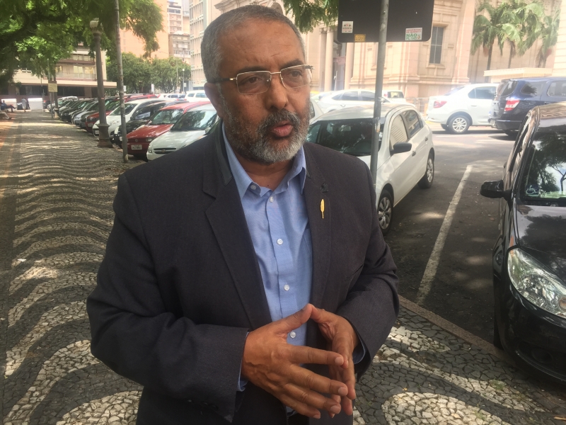 Paulo Paim esteve em Porto Alegre e criticou as proposta do governo Temer