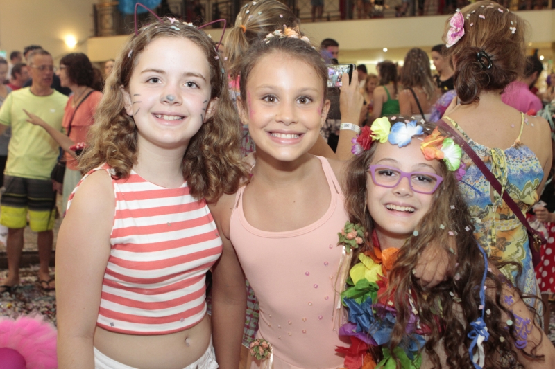 Helena Feijó, Mariana Bein e Carolina Braescher