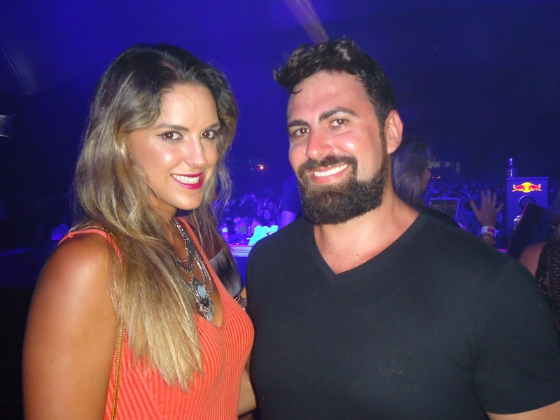 Morgana Volpato e João Paulo Salvatore 
na festa com o DJ Vintage Culture