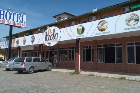 Restaurante Kido, na BR-101, o ponto de encontro das caronas que a nossa rep&oacute;rter pegou