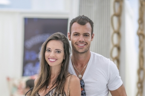 Bruna Fanti e Guilherme Geal curtiram o DJ holandês Afrojack, no Cafe de La Musique Jurerê