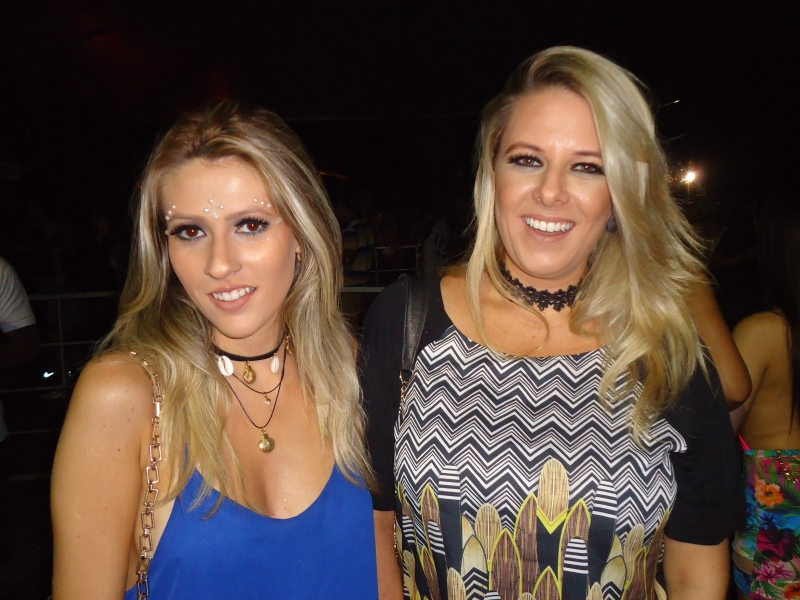 Eliane Ciulla e Priscilla Bohmgahren no Carnaval da Maori, em Atlântida