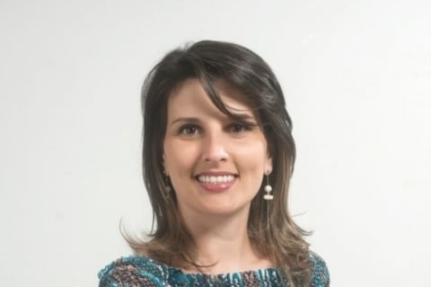 Liana Bazanela - Marcas de Quem Decide