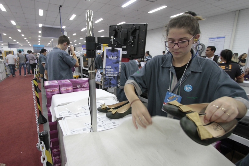 Abicalçados estima que o setor no País tenha dispensado mais de 11 mil pessoas