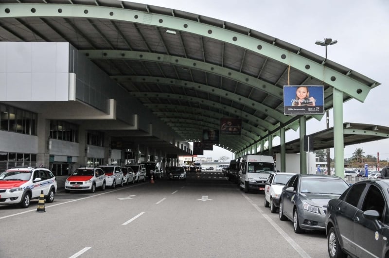Planos da Flughafen Zürich incluem pontes de embarque, mais vagas de estacionamento e oferta de serviços