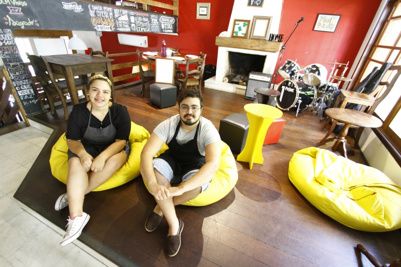 Scarlet e Arthur cresceram com o desejo de abrir um neg�cio juntos