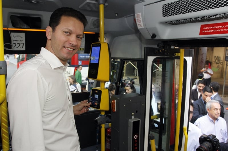 Segundo o prefeito Nelson Marchezan, três bancos oferecem o sistema