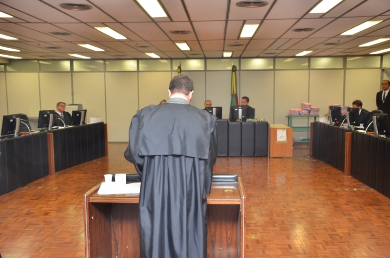 Julgamento durou cerca de quatro horas na tarde de ontem