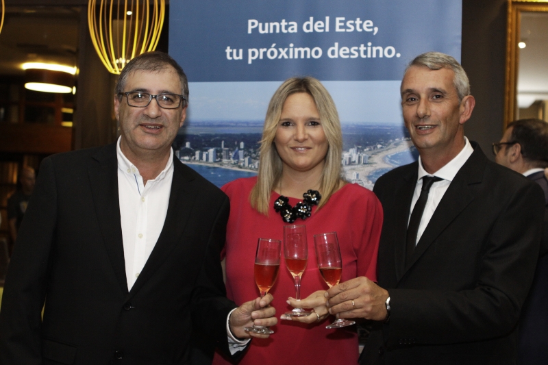 José Garrido, Verônica Igoa e Javier Báez no Intercity Premium