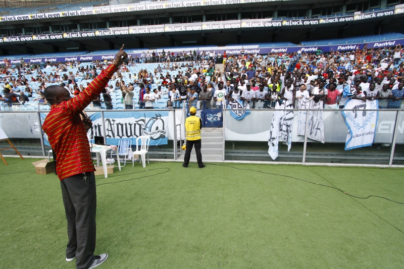 Jean Katumba, fundador da ONG África do Coração, agradeceu a oportunidade de realizar a Copa na Arena