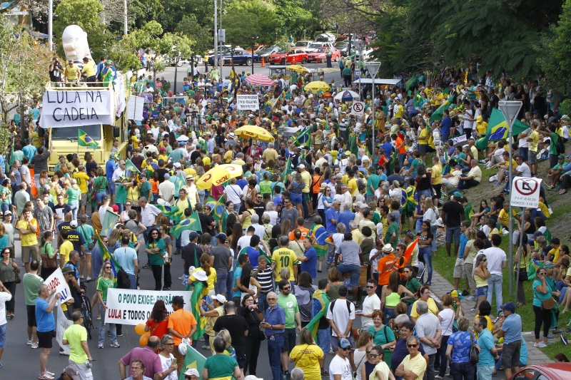 Organizadores reuniram menos pessoas que em 2016 na mobilização pelo impeacment de Dilma