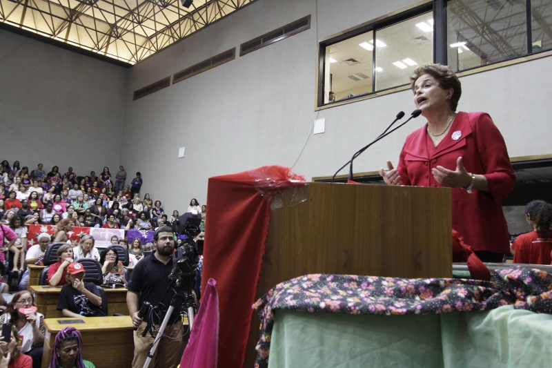 Em palestra, petista disse que golpe teve perspectiva de gênero