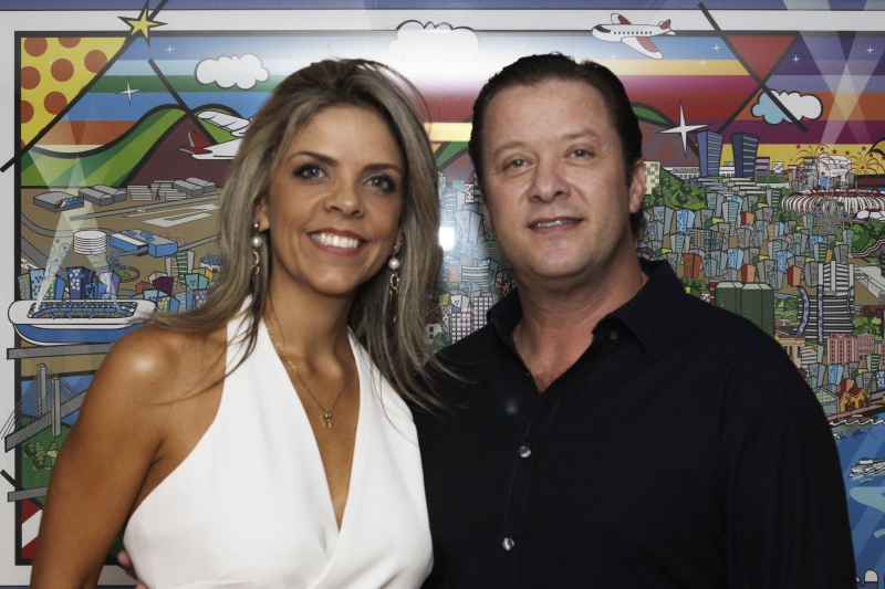 Fotolegenda - op&ccedil;&atilde;o 1
Vivian e Gustavo Bernardi em recente encontro da Confraria Le Gourmet
 
