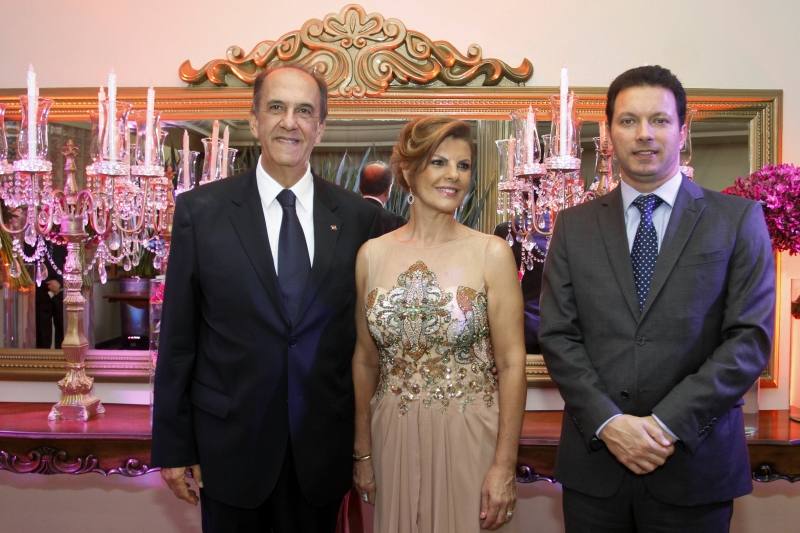 José Naja Neme Da Silva, Maria Aparecida e Nelson Marchezan Júnior 