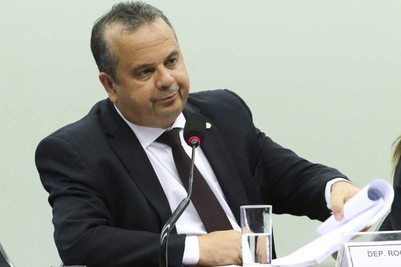 Marinho  evitou responder se está mantida a previsão do governo da votação da proposta