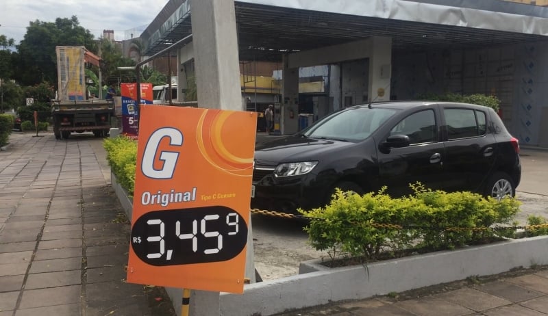 Posto próximo à avenida Ipiranga na Capital reduziu o valor do litro três vezes em uma semana