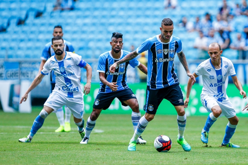 Grêmio cedeu o empate e por pouco não saiu derrotado na Arena