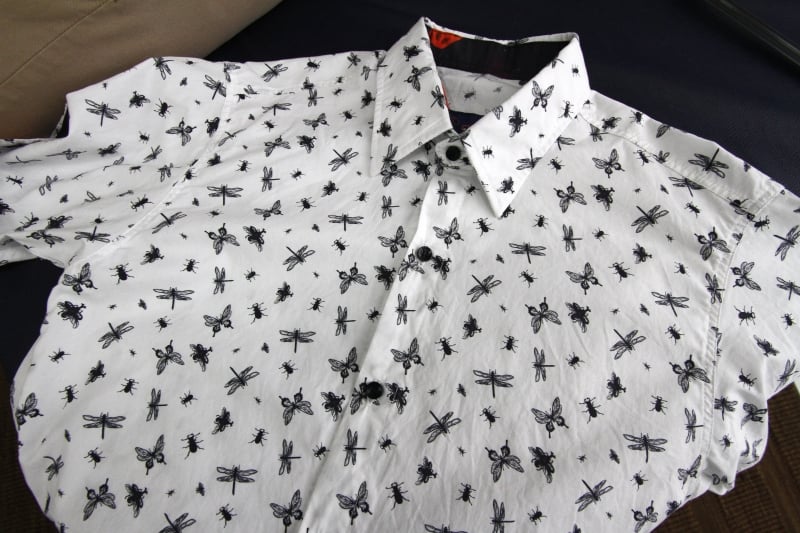 Rodrigo Kronbauer, s&oacute;cio da empresa Sueka, conta sobre sua marca de camisas e camisetas estampadas genderless que usam algod&atilde;o org&acirc;nico. Foto: CLAITON DORNELLES /JC