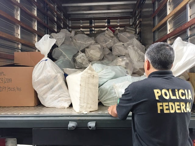 As drogas foram apreendidas durante ações de combate ao tráfico e abordagens de rotina