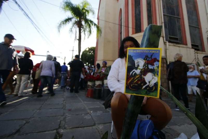 Procissão na Paróquia São Jorge aguarda o maior número de fiéis