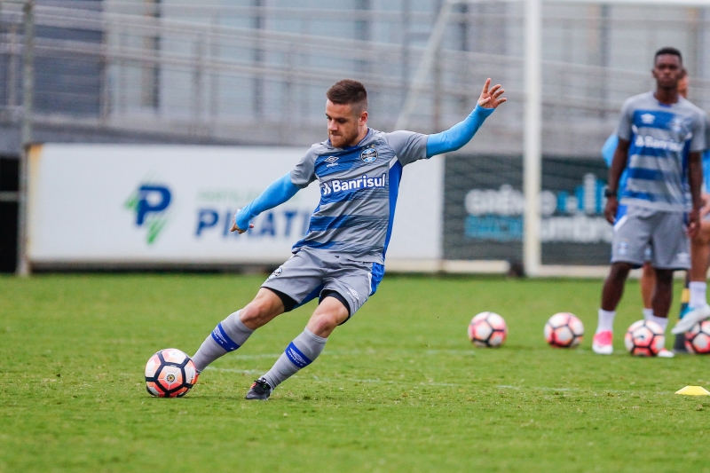 Ramiro tem apenas 24 anos, mas já possui papel de destaque no Grêmio há algum tempo