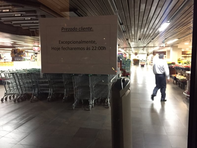 Clientes foram surpreendidos com a loja Zaffari da avenida Ipiranga fechada