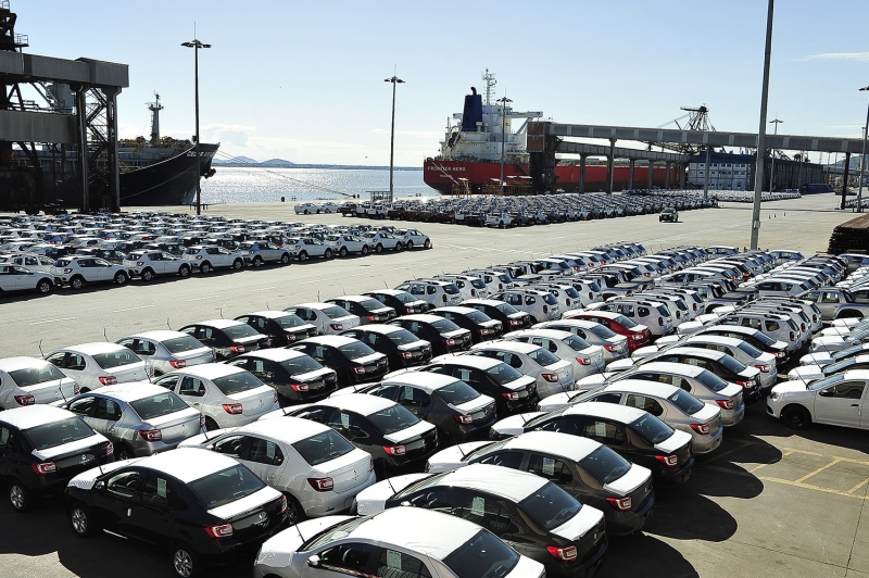 Embarques para a Argentina cresceram US$ 530 milhões, puxados pela exportação de veículos