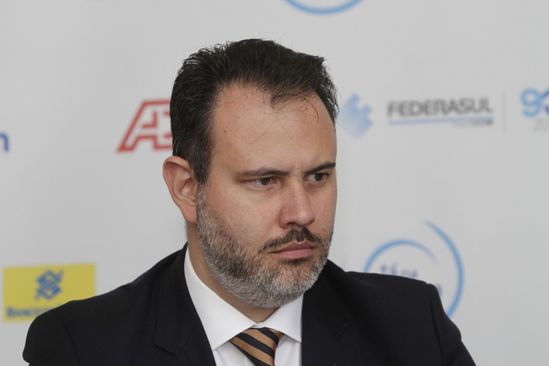 Secretário teria tentado dissuadir o prefeito da proposta de aumentar IPTU