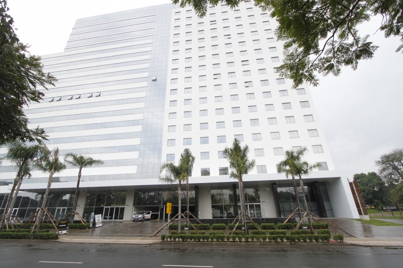 Hotel tem 228 quartos e divide espaço com empreendimento de 206 salas comerciais no modelo mixed use 