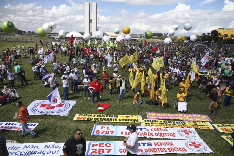 Sindicatos, que fizeram protesto em Brasília no último dia 28 de abril, organizam novos atos