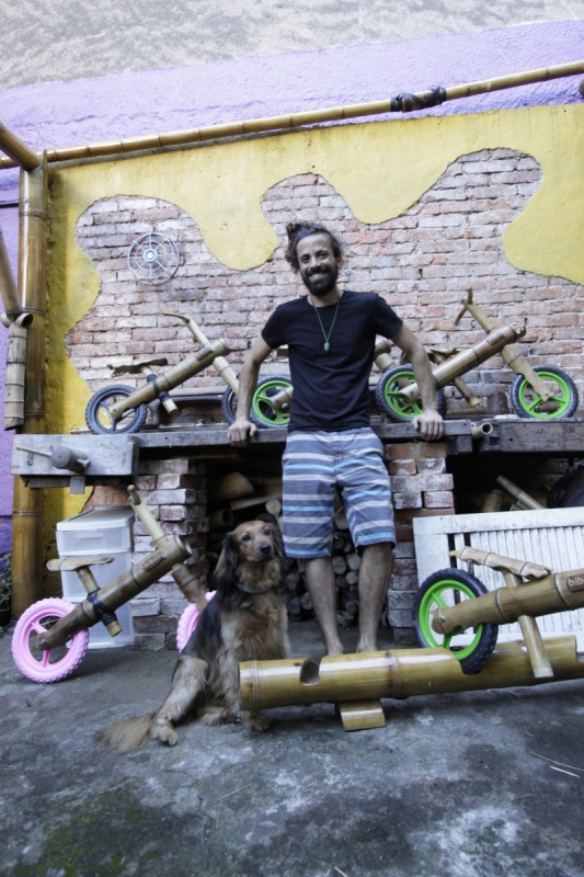 Entrevista com Tiago Rentel produtor de bicicletas de bambu. Foto: MARIANA CARLESSO/JC