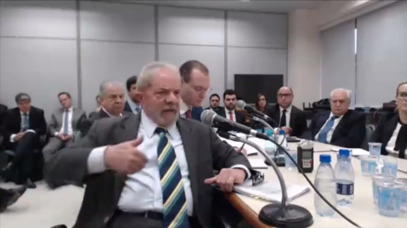 Documento dá 15 dias para Lula apresentar resposta ao bloqueio pedido pelo MPF