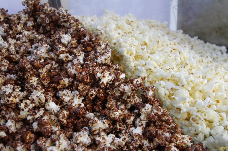 Israel Leal Rosa, propriet&aacute;rio da Pipoca do Bira Foto: CLAITON DORNELLES/JC