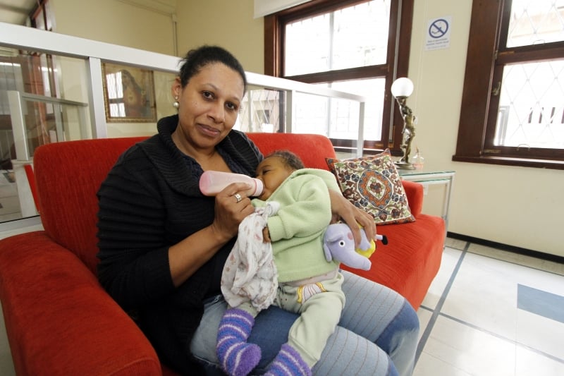 Em horas difíceis, Viviane e Bia encontram conforto nos outros hóspedes