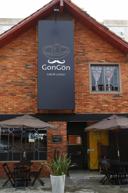 Lucas e Mariana Gonzalez, empreendedores da Gongon, contam sua hist&oacute;ria empreendedora no ramo de comidas mexicanas Foto: FREDY VIEIRA/JC