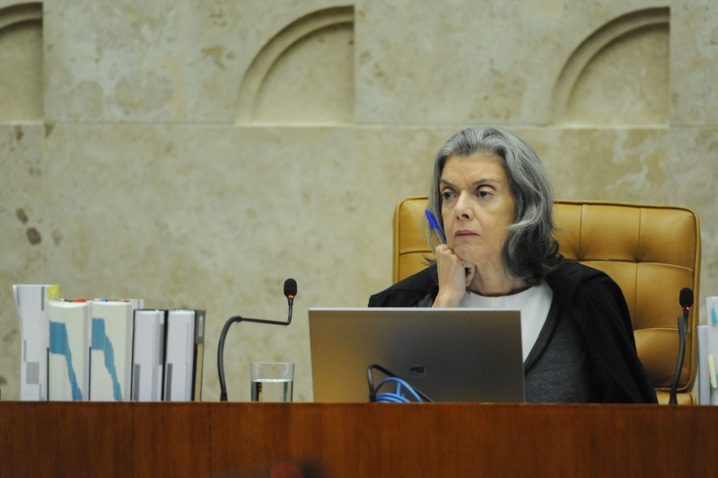 Cármen Lúcia que ampliar a transparência nos concursos