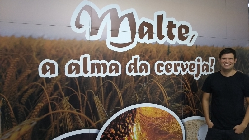 Witt iniciou a carreira na companhia durante o período de graduação