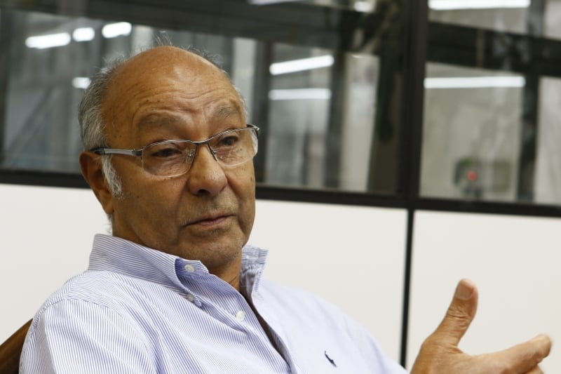 Celso Meirelles visita JC. Entrevista sobre recoloca��o de aposentados no mercado de trabalho.