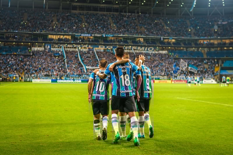 Gata comemora com Barrios, Luan e Pedro Rocha, autores dos gols