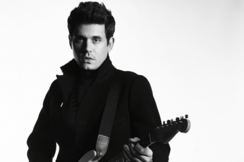 O músico John Mayer faz show em Porto Alegre