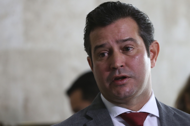 O ministro será investigado por ter utilizado uma empresa de comunicação contratada pelo Ministério para administrar redes sociais pessoais